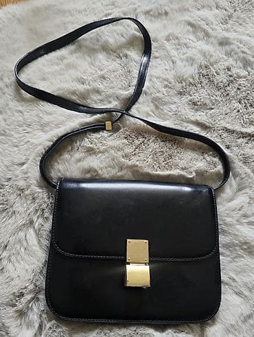 Celine medium Classic Box leather shoulder bag. Celine vintage crna at lalafo.rs — 1 Celine medium Classic Box leather shoulder bag. Celine vintage crna — 1