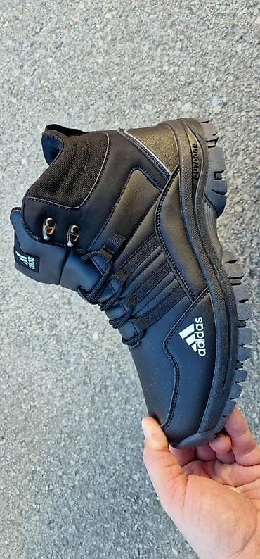 Planinarske patike Adidas – visoki model Vodootporne/ od 41 do 46 - na lalafo.rs — 1 Planinarske patike Adidas – visoki model Vodootporne/ od 41 do 46 - — 1