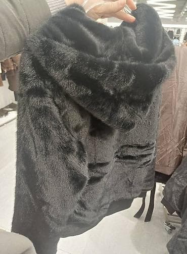 Nove bundice uni veličine. 5000 dinara na lalafo.rs — 2 Nove bundice uni veličine. 5000 dinara — 2