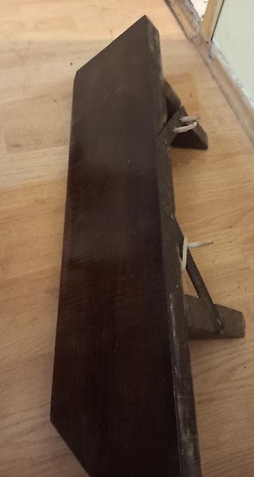 Drvena zidna polica sa konzolama - Materijal: puno drvo tamno.Hrast na lalafo.rs — 9 Drvena zidna polica sa konzolama - Materijal: puno drvo tamno.Hrast — 9