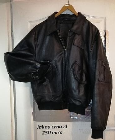 Crna kožna jakna – veličina XL - Klasičan kroj sa kragnom i punjenom na lalafo.rs — 1 Crna kožna jakna – veličina XL - Klasičan kroj sa kragnom i punjenom — 1