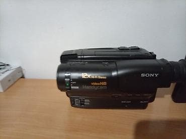 Na prodaju Sony Handycam video Hi8 kamkorder – model CCD‑TR650E (PAL) na lalafo.rs — 6 Na prodaju Sony Handycam video Hi8 kamkorder – model CCD‑TR650E (PAL) — 6