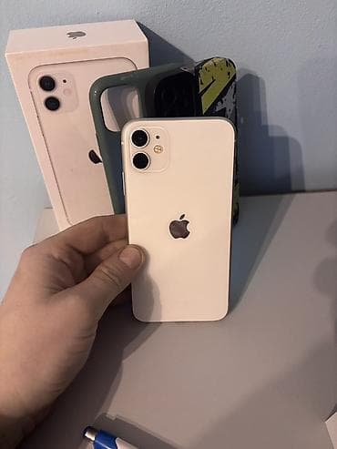 Apple iPhone 11, bela boja. U paketu je originalna kutija i dve at lalafo.rs — 3 Apple iPhone 11, bela boja. U paketu je originalna kutija i dve — 3