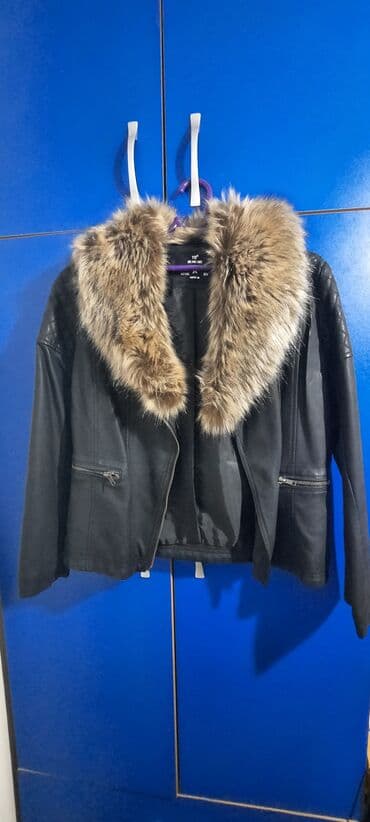 Kozna jakna tj skaj sa krznom koje moze da se skine 3500, prsluk roze na lalafo.rs — 1 Kozna jakna tj skaj sa krznom koje moze da se skine 3500, prsluk roze — 1