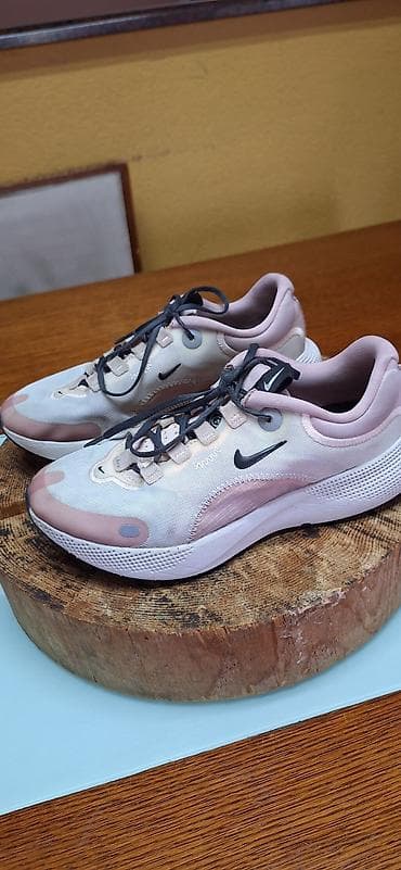 Nike react eskap 38 broj u odličnom stanju na lalafo.rs — 3 Nike react eskap 38 broj u odličnom stanju — 3