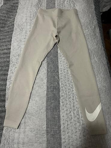 bermude teksas br: NIKE Sportswear Essential vel. S i M NOVO
DV at lalafo.rs — 4 bermude teksas br: NIKE Sportswear Essential vel. S i M NOVO
DV — 4