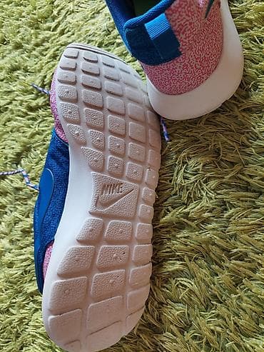 Nike patike bez osetecenja broj 38 za vise informacija posaljite na lalafo.rs — 5 Nike patike bez osetecenja broj 38 za vise informacija posaljite — 5