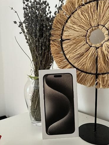 Apple iPhone 15 Pro – titanijumsko kućište, siva/srebrna boja at lalafo.rs — 1 Apple iPhone 15 Pro – titanijumsko kućište, siva/srebrna boja — 1