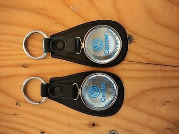 VW kožni privesci za ključeve – set od 2 komada. - Materijal: crna at lalafo.rs — 1 VW kožni privesci za ključeve – set od 2 komada. - Materijal: crna — 1