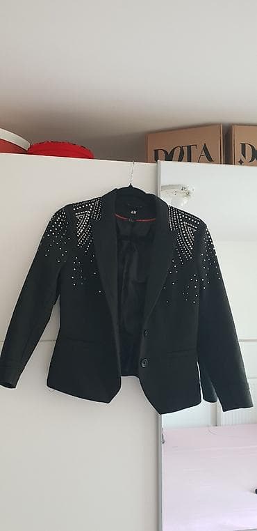 Women's Clothing: Sako tamno siva boja kvalitetan kao nov.Ima cirkone na prednjoj strani at lalafo.rs — 1 Women's Clothing: Sako tamno siva boja kvalitetan kao nov.Ima cirkone na prednjoj strani — 1