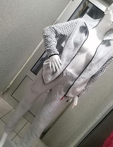 Ženski plišani komplet trenerke – jakna i pantalone, sivi. - na lalafo.rs — 6 Ženski plišani komplet trenerke – jakna i pantalone, sivi. - — 6