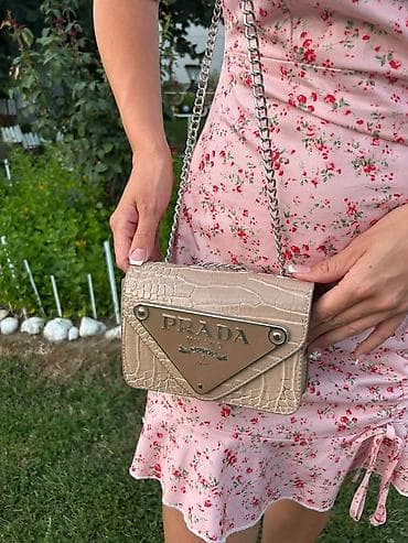 Elegantna ženska torba bež boje sa teksturom krokodilske kože. Torba at lalafo.rs — 4 Elegantna ženska torba bež boje sa teksturom krokodilske kože. Torba — 4