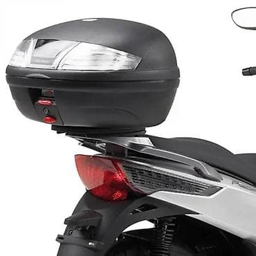 Transport: Kufar za skuter/motocikl – zadnji kofer sa reflektorima - Kapacitet at lalafo.rs — 2 Transport: Kufar za skuter/motocikl – zadnji kofer sa reflektorima - Kapacitet — 2