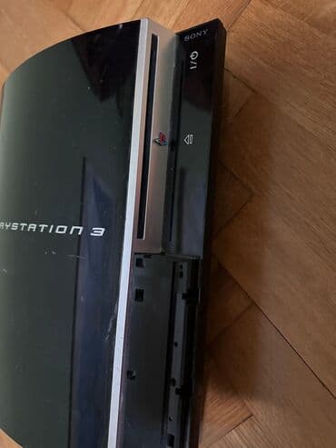 Sony PlayStation 3 (Fat, CECH serija) - Originalni PS3 “fat” model u na lalafo.rs Sony PlayStation 3 (Fat, CECH serija) - Originalni PS3 “fat” model u