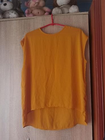 Bluza na bretele, pozadi duža Marka Kiomi Naznačena veličina je 42 Za at lalafo.rs — 3 Bluza na bretele, pozadi duža Marka Kiomi Naznačena veličina je 42 Za — 3