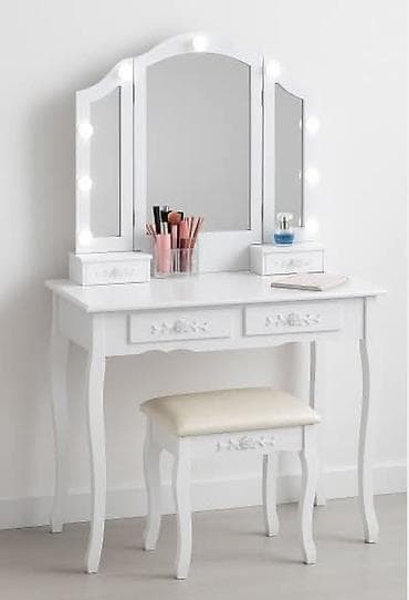 Antique Console Tables: Toaletni sto sa ogledalom i LED osvetljenjem + tapacirana klupica - at lalafo.rs — 1 Antique Console Tables: Toaletni sto sa ogledalom i LED osvetljenjem + tapacirana klupica - — 1