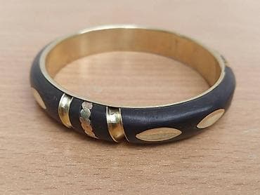 Narukvica Kost sa radom u mesingu Narukvica Kost sa radom u Mesingu na lalafo.rs — 1 Narukvica Kost sa radom u mesingu Narukvica Kost sa radom u Mesingu — 1