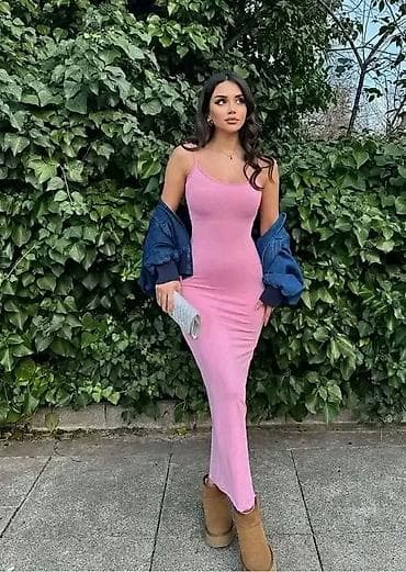 Ženska duga haljina na bretele Haljina: 2300 dinara 2.kom = 3100 na lalafo.rs Ženska duga haljina na bretele Haljina: 2300 dinara 2.kom = 3100