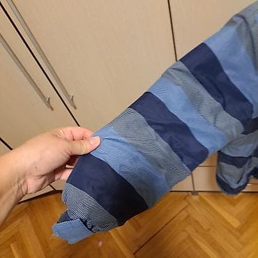 Brugi jakna za decaka, odlicno stanje nosena jednu sezonu nema na lalafo.rs — 4 Brugi jakna za decaka, odlicno stanje nosena jednu sezonu nema — 4