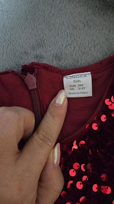 Dečija haljina LINDEX, veličina EUR 104 (UK 3–4Y). Boja bordo/crvena na lalafo.rs — 1 Dečija haljina LINDEX, veličina EUR 104 (UK 3–4Y). Boja bordo/crvena — 1