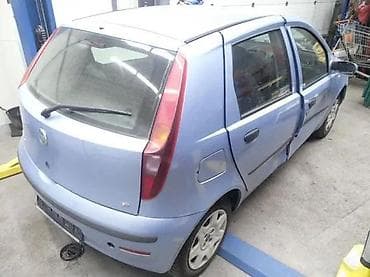 Transport: Fiat Punto 3 stop svetla 5v. Fiat Punto 3 stop svetla 5vOriginalni at lalafo.rs — 3 Transport: Fiat Punto 3 stop svetla 5v. Fiat Punto 3 stop svetla 5vOriginalni — 3