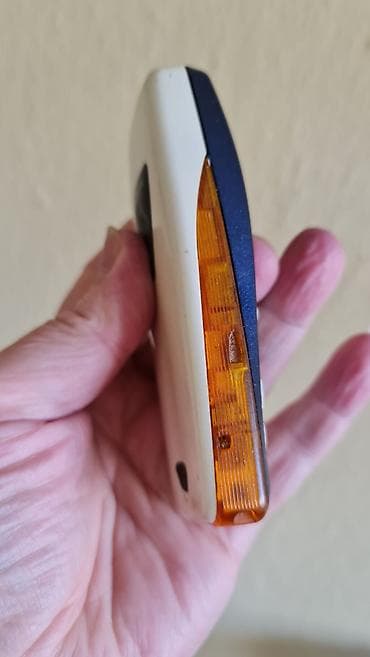 Kolekcija starih Nokia mobilnih telefona – 3 komada - Modeli: jedan na lalafo.rs — 9 Kolekcija starih Nokia mobilnih telefona – 3 komada - Modeli: jedan — 9