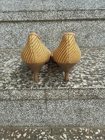 Unisa original pletene skupocene cipele br.39 SNIZENJE.Pogledajte i at lalafo.rs — 3 Unisa original pletene skupocene cipele br.39 SNIZENJE.Pogledajte i — 3