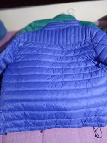 Puf Terranova, model sa horizontalnim prošivima i visokim kragnom. - na lalafo.rs — 3 Puf Terranova, model sa horizontalnim prošivima i visokim kragnom. - — 3