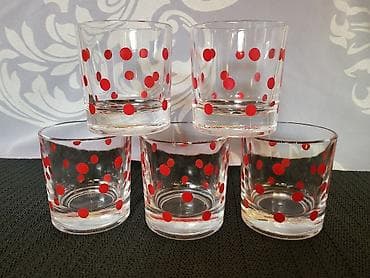 Case za grejanu,itd puno staklo 70te. Case bez ostecenja,sve na njima na lalafo.rs — 4 Case za grejanu,itd puno staklo 70te. Case bez ostecenja,sve na njima — 4