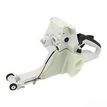 === PART 1: TEXTUAL DESCRIPTION === Ovo je kućište za motornu testeru na lalafo.rs === PART 1: TEXTUAL DESCRIPTION === Ovo je kućište za motornu testeru