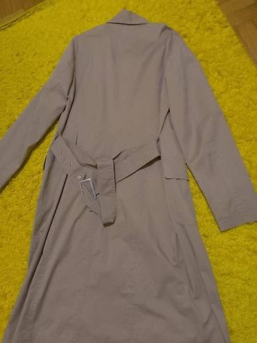 pantalone butiku ali: Esprit mantil,bez boja,koriscen,ali bez ostecenja.Cena 800 dinara na lalafo.rs — 6 pantalone butiku ali: Esprit mantil,bez boja,koriscen,ali bez ostecenja.Cena 800 dinara — 6