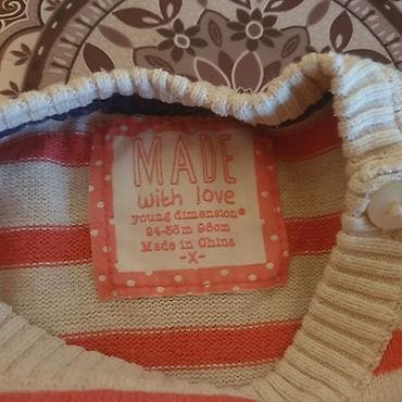 Džemperići na dugmad prelepi velicina 110 116 at lalafo.rs — 5 Džemperići na dugmad prelepi velicina 110 116 — 5