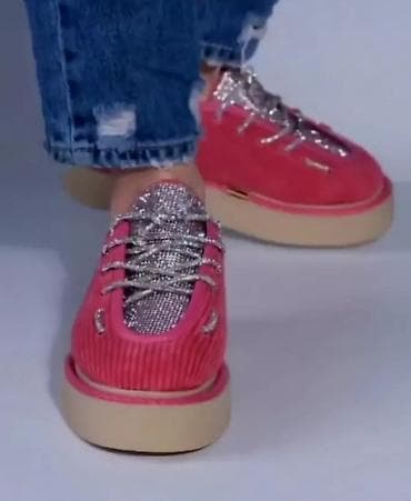 Savršene unikat model
Nove br 38 na lalafo.rs — 5 Savršene unikat model
Nove br 38 — 5