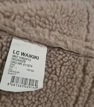 Muška jakna, jednom samo obučena, kraći model uz telo L veličina na lalafo.rs — 4 Muška jakna, jednom samo obučena, kraći model uz telo L veličina — 4