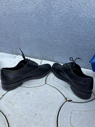 Muške kožne cipele TOD’S – klasični crni Oxford/Derby stil - Brend na lalafo.rs — 4 Muške kožne cipele TOD’S – klasični crni Oxford/Derby stil - Brend — 4