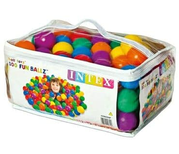 Šarene plastične loptice idealne za igru u bazenu, ali i u sobi na lalafo.rs Šarene plastične loptice idealne za igru u bazenu, ali i u sobi