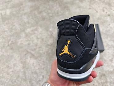 Air Jordan 4 Retro – crno/zlatna kolor šema - Gornjište: crna na lalafo.rs — 4 Air Jordan 4 Retro – crno/zlatna kolor šema - Gornjište: crna — 4