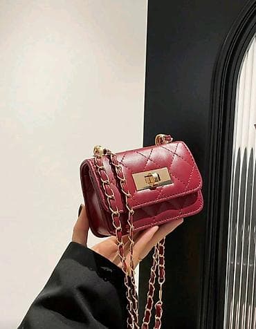 Mini torbica preko ramena – bordo - Materijal: glatka eko koža sa na lalafo.rs Mini torbica preko ramena – bordo - Materijal: glatka eko koža sa