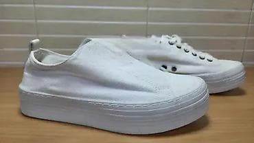 Calvin Klein Jeans (br.39) patike su u dobrom stanju kao što se vidi i at lalafo.rs — 4 Calvin Klein Jeans (br.39) patike su u dobrom stanju kao što se vidi i — 4