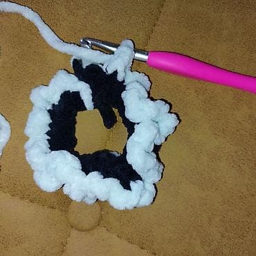 Rucno radjene - heklane gumice za kosu na lalafo.rs — 3 Rucno radjene - heklane gumice za kosu — 3