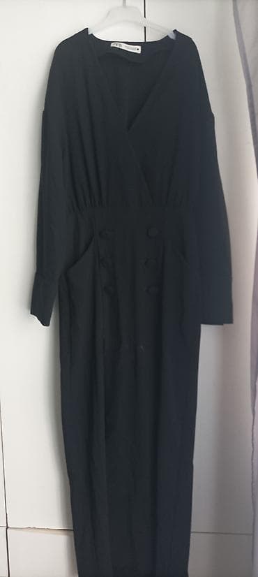 ZARA crna midi haljina sa dugim rukavima - Model: wrap efekt na lalafo.rs — 1 ZARA crna midi haljina sa dugim rukavima - Model: wrap efekt — 1