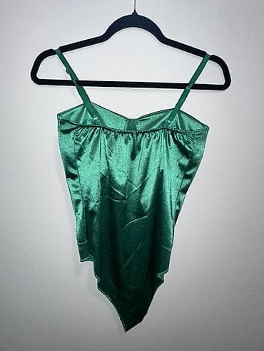 Bodi korset u smaragdno zelenoj boji S/M veličina - Materijal: glatki na lalafo.rs — 2 Bodi korset u smaragdno zelenoj boji S/M veličina - Materijal: glatki — 2