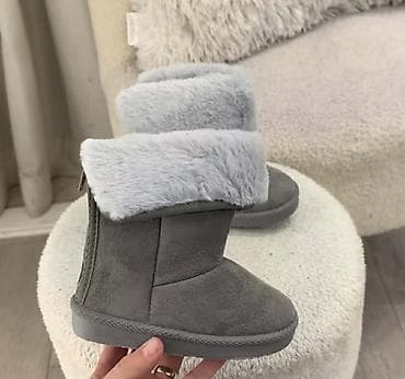 Decije cizmice.Vel 20-35.Cena 2400 din na lalafo.rs — 1 Decije cizmice.Vel 20-35.Cena 2400 din — 1