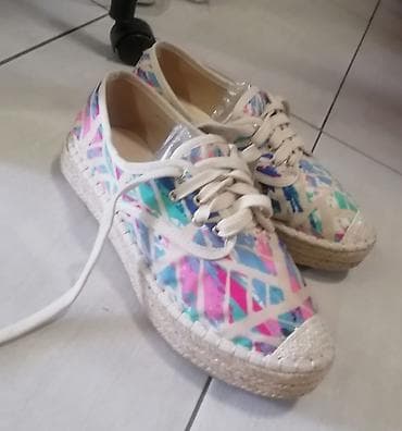 Ženske platnene espadrile sa razigranom šarenom šarom, idealne za na lalafo.rs — 6 Ženske platnene espadrile sa razigranom šarenom šarom, idealne za — 6