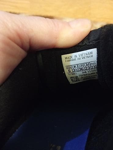 Reebok klasične kožne patike – crne - Model sa pertlama, diskretan na lalafo.rs — 6 Reebok klasične kožne patike – crne - Model sa pertlama, diskretan — 6