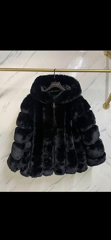 Bunda sa kapuljacom 🔥-uživo slika AKCIJSKA CENA: 5200rsd Velicina na lalafo.rs — 1 Bunda sa kapuljacom 🔥-uživo slika AKCIJSKA CENA: 5200rsd Velicina — 1