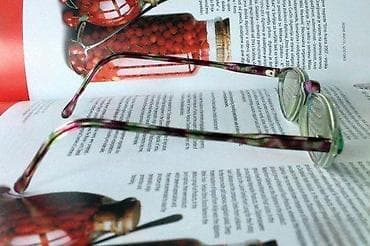 kom sa etiketom: Laura di Borgia Library dioptrijski ram za naočare ORIGINAL. Made in at lalafo.rs — 2 kom sa etiketom: Laura di Borgia Library dioptrijski ram za naočare ORIGINAL. Made in — 2