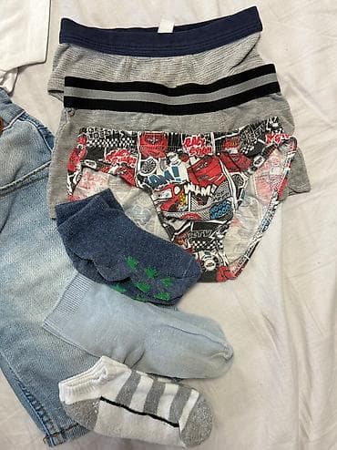 Komplet za decake u perfektnom stanju u vel 4-5 Zainteresovanima na lalafo.rs — 7 Komplet za decake u perfektnom stanju u vel 4-5 Zainteresovanima — 7