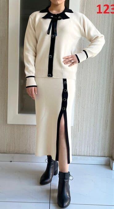 L11. Komplet trikotaža 3.250 dinara at lalafo.rs L11. Komplet trikotaža 3.250 dinara