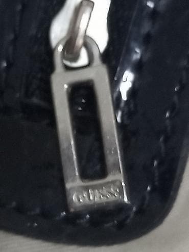 Guess tašna original kožna blago lakiranja,vrečasta sa širokim na lalafo.rs — 8 Guess tašna original kožna blago lakiranja,vrečasta sa širokim — 8